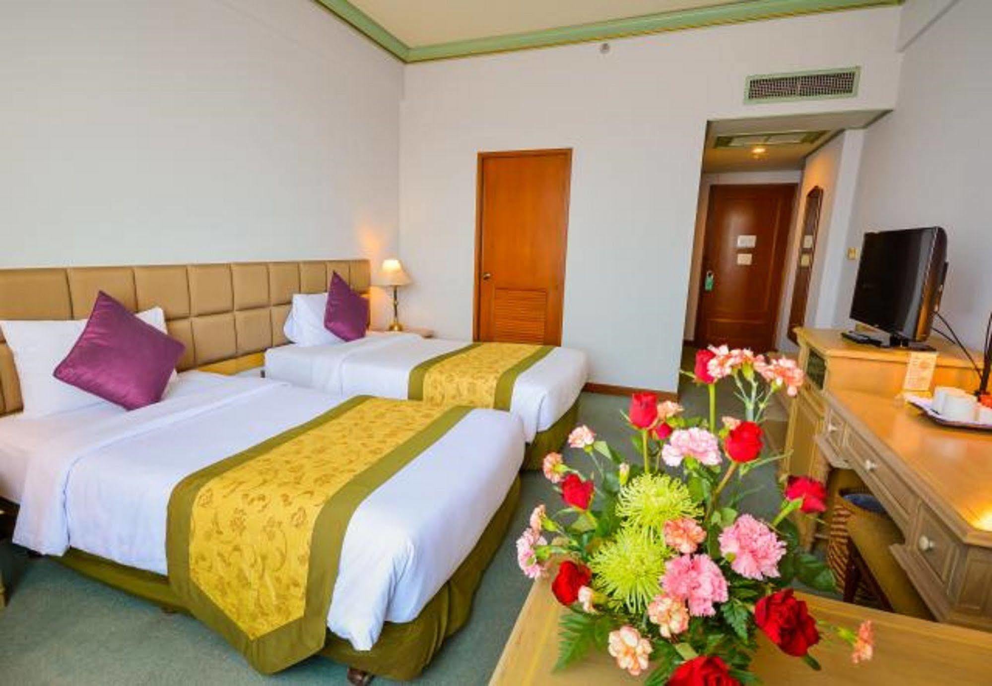 Courtyard By Marriott Town Пхукет